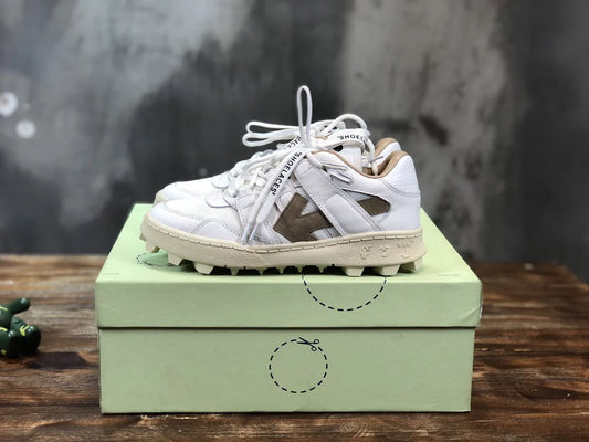 OFF WHITE SNEAKER