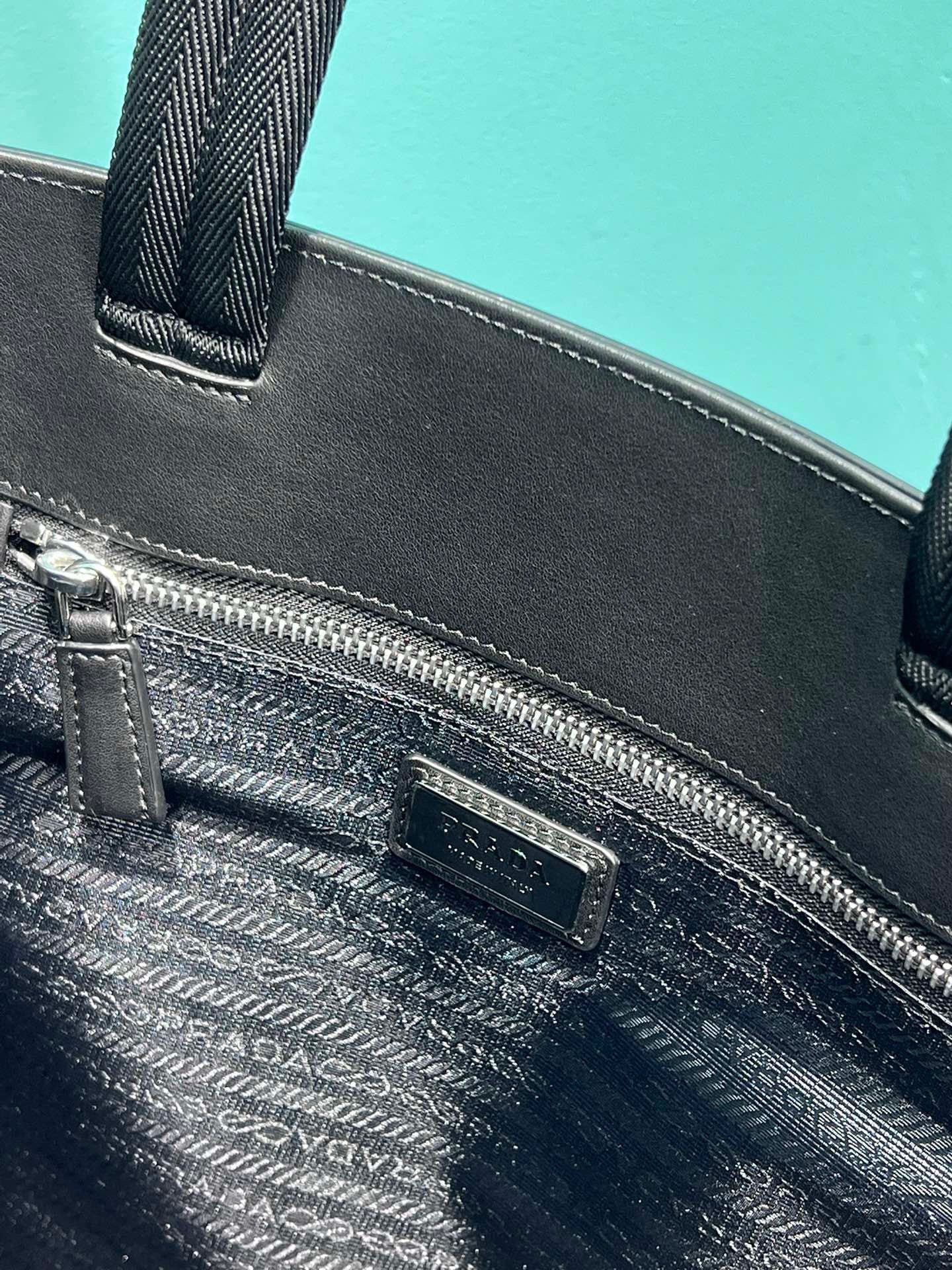 PRADA BAG