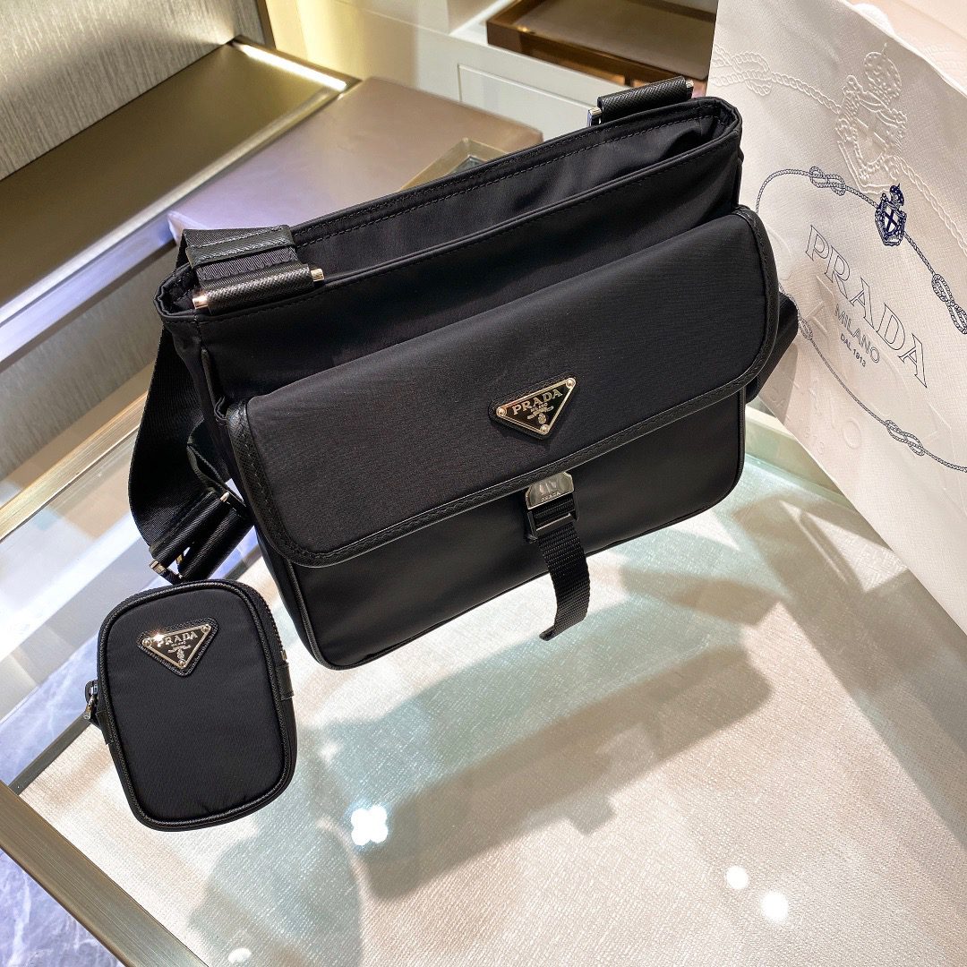 PRADA BAG