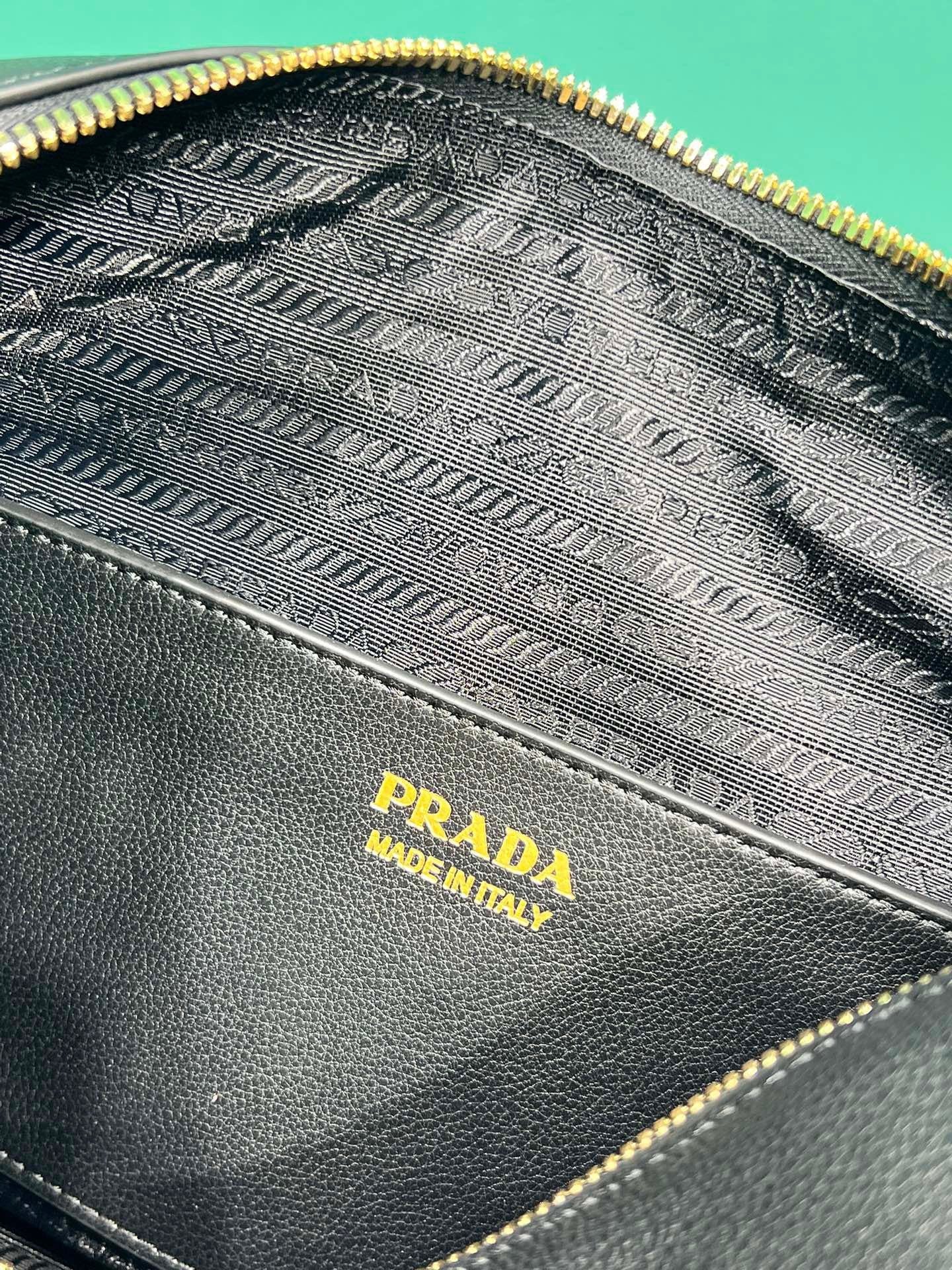 PRADA BAG