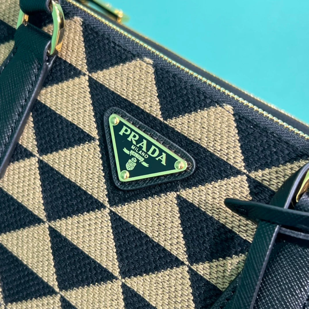 PRADA BAG