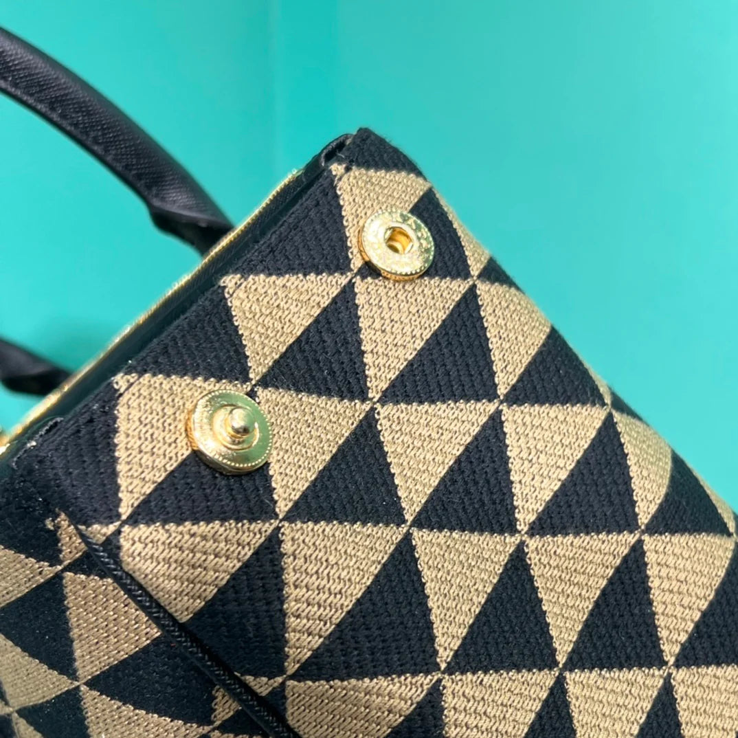 PRADA BAG