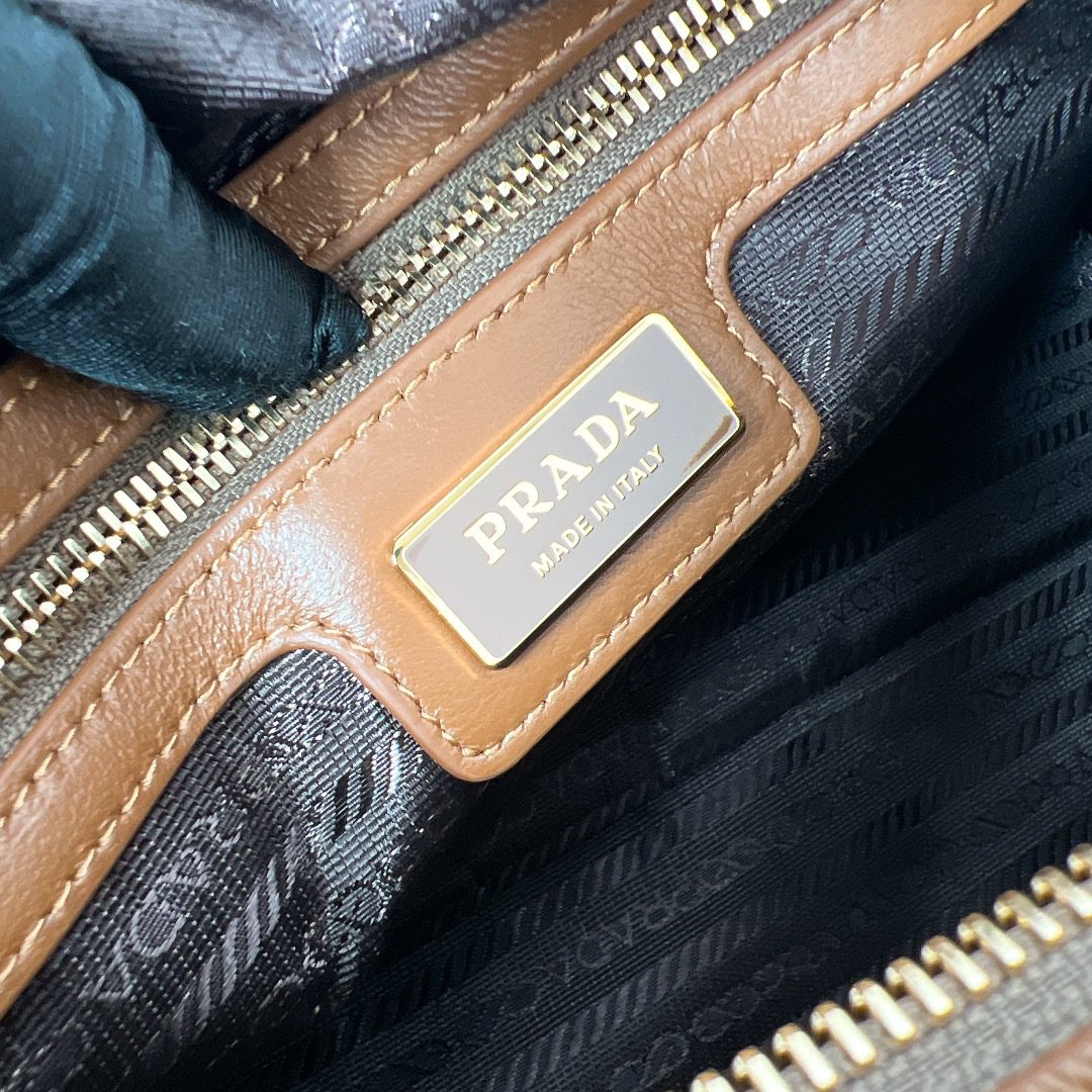 PRADA BAG