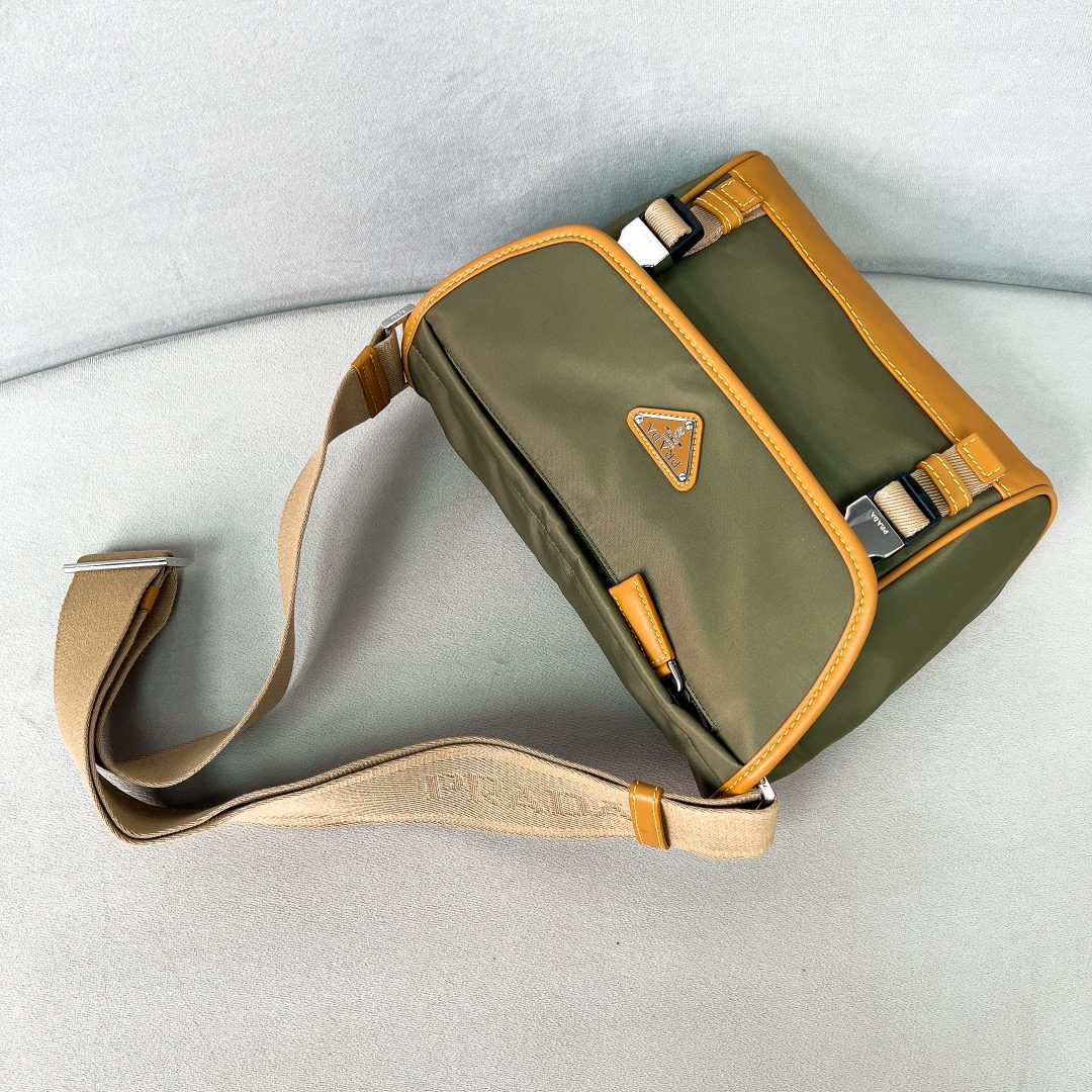 PRADA BAG