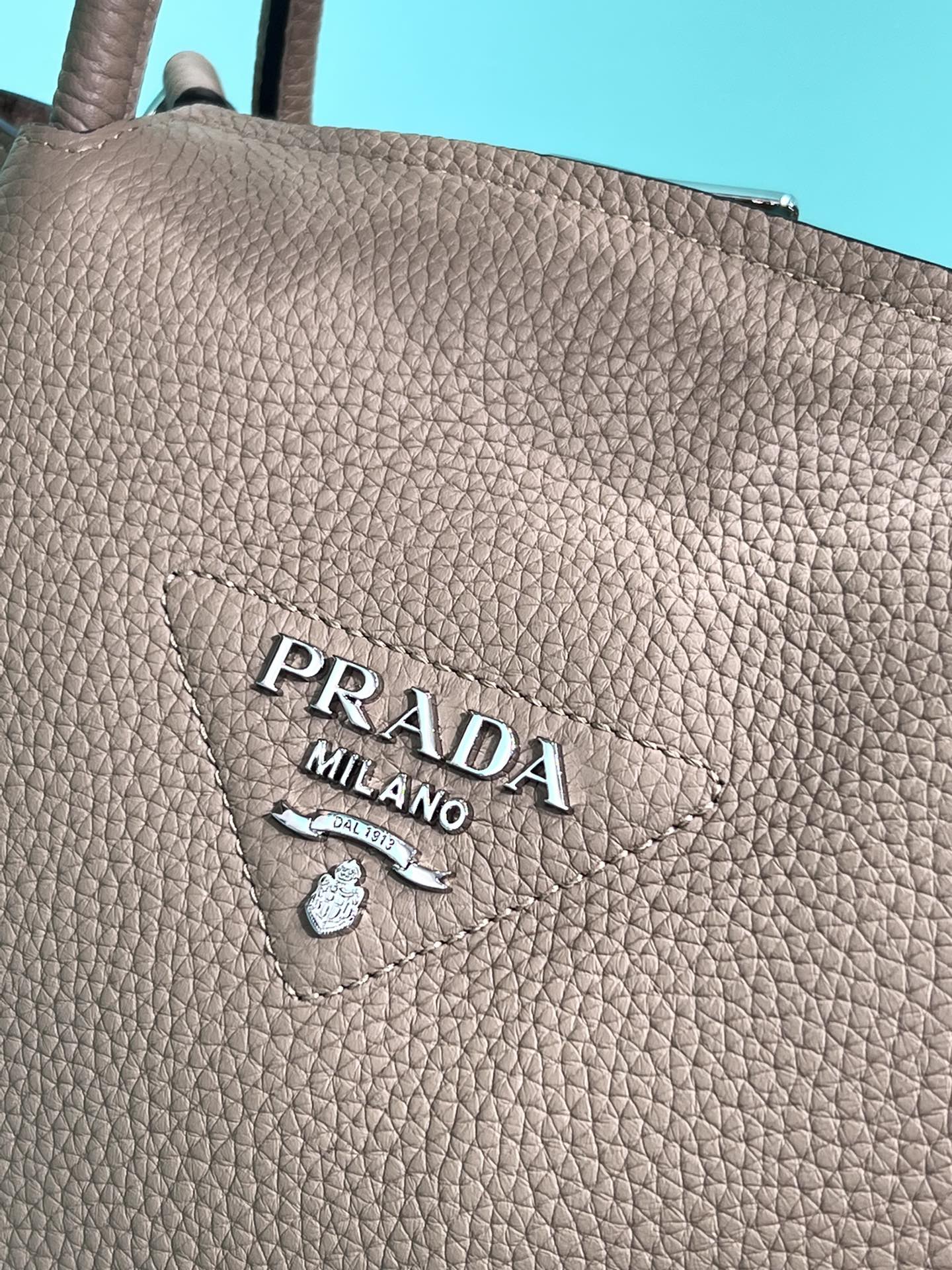 PRADA BAG