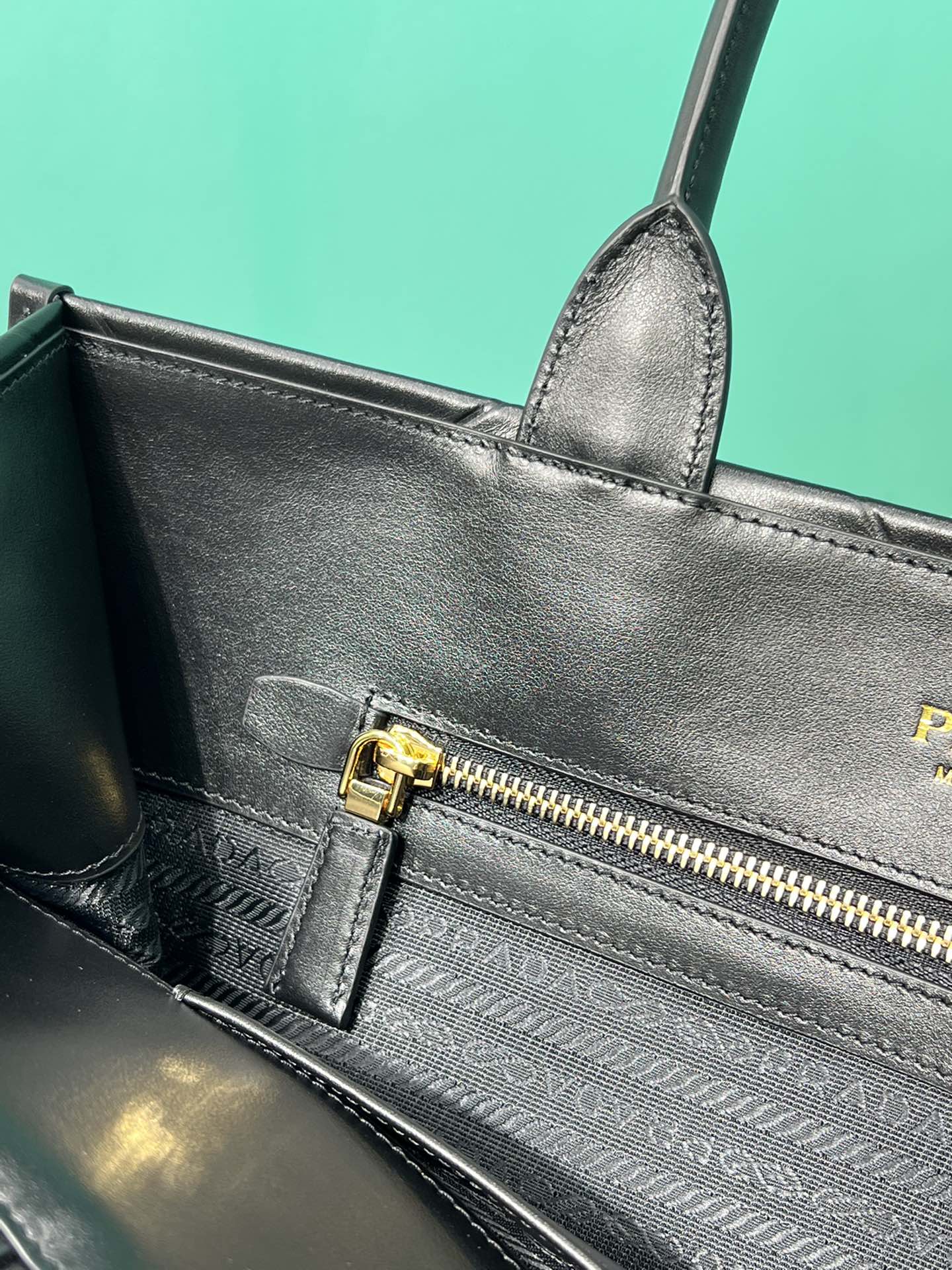 PRADA BAG