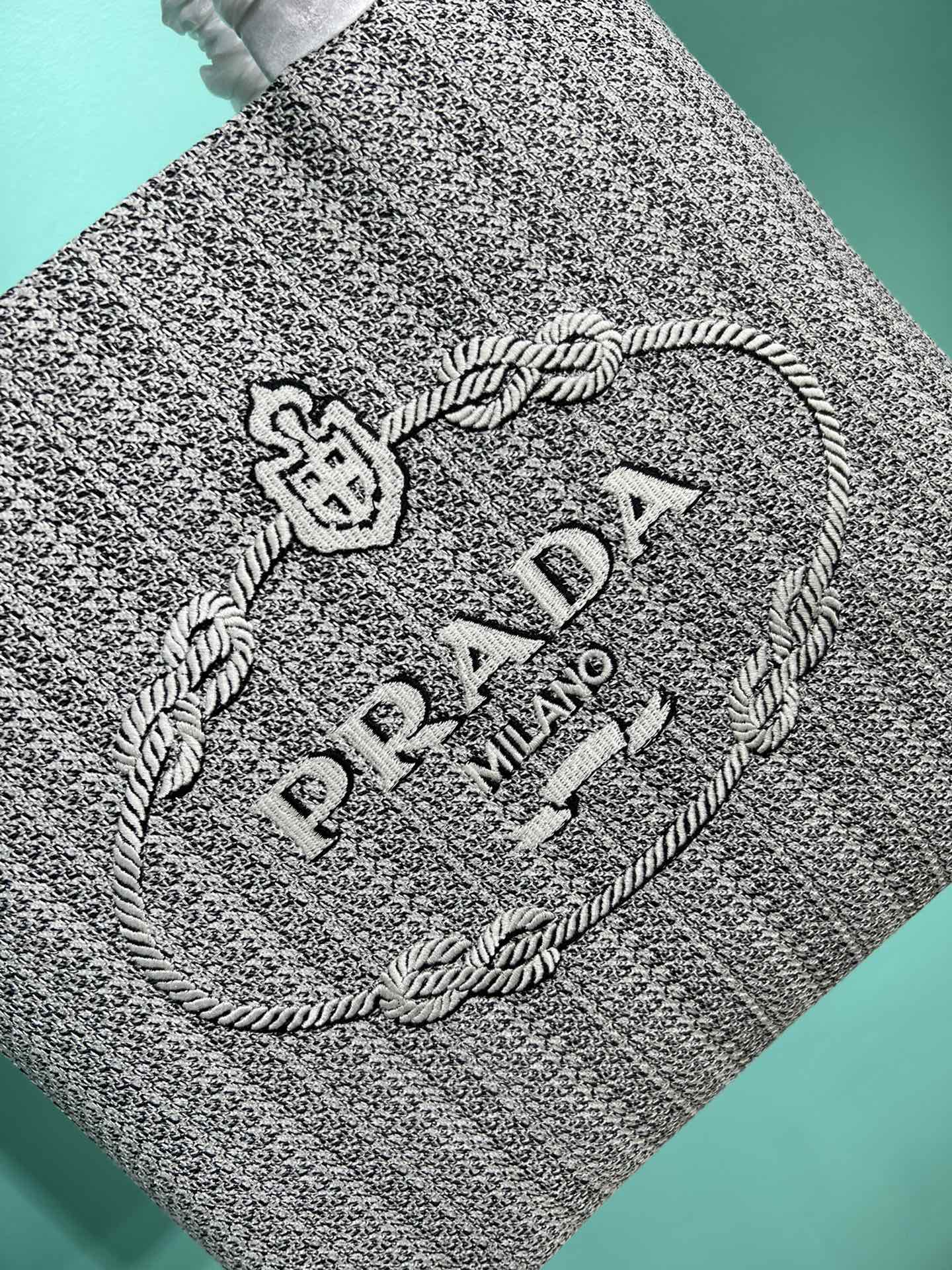 PRADA BAG