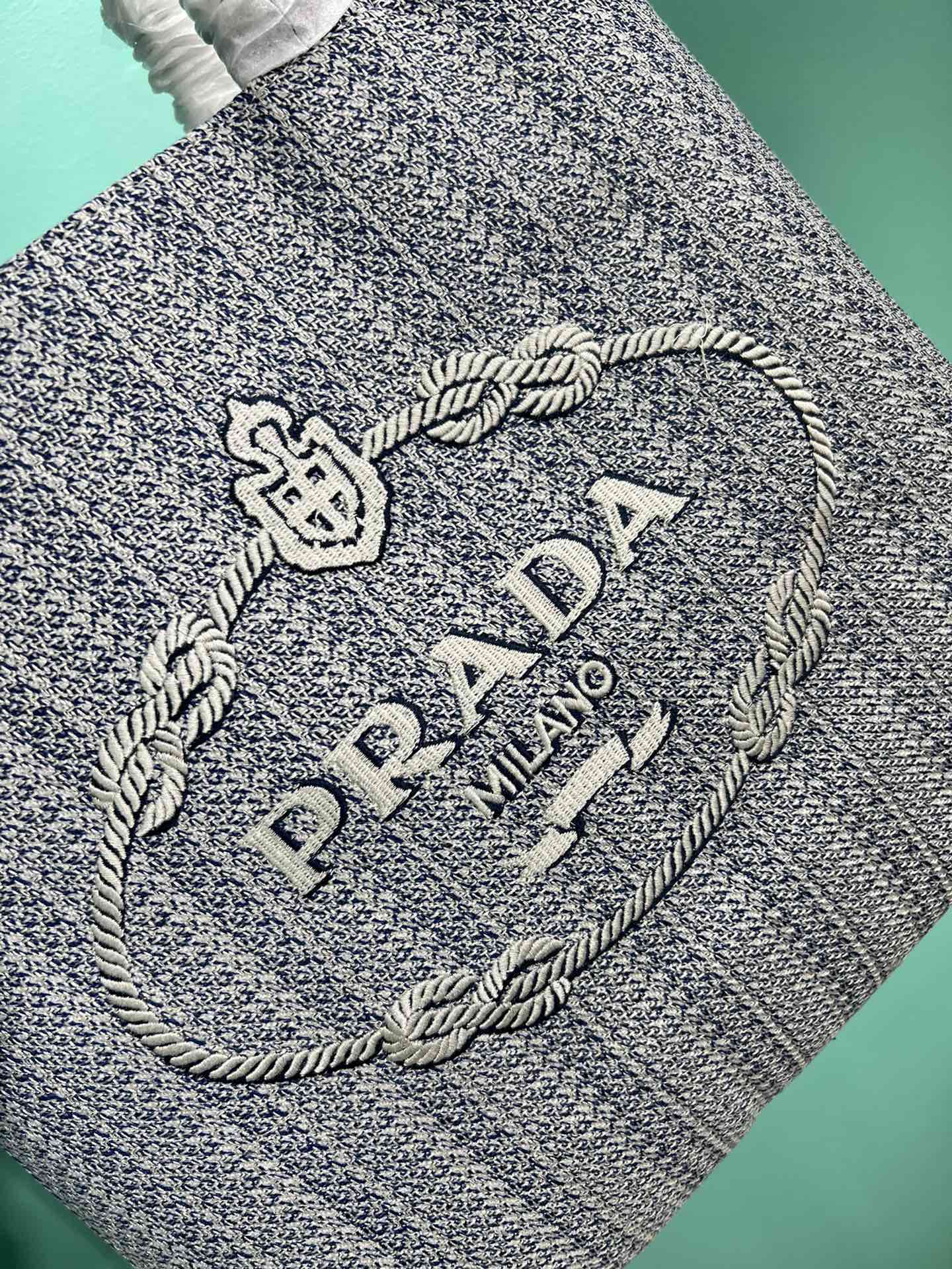 PRADA BAG