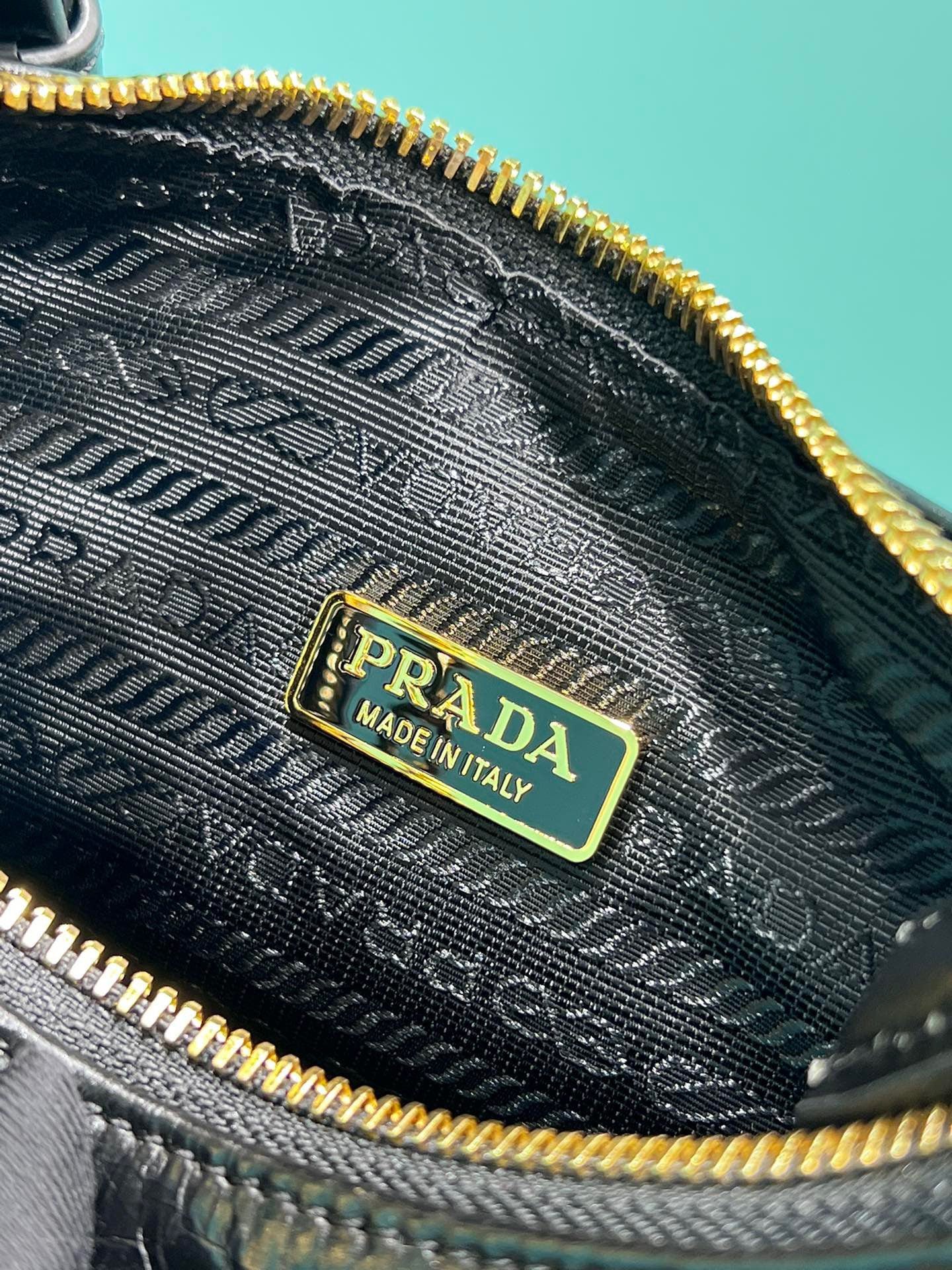 PRADA BAG