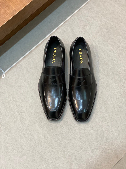 PRADA LOAFER