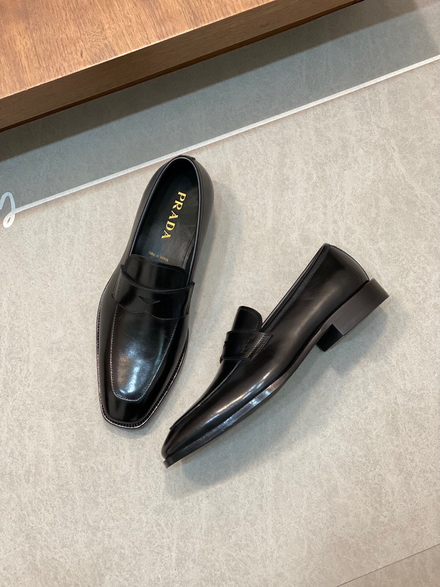 PRADA LOAFER