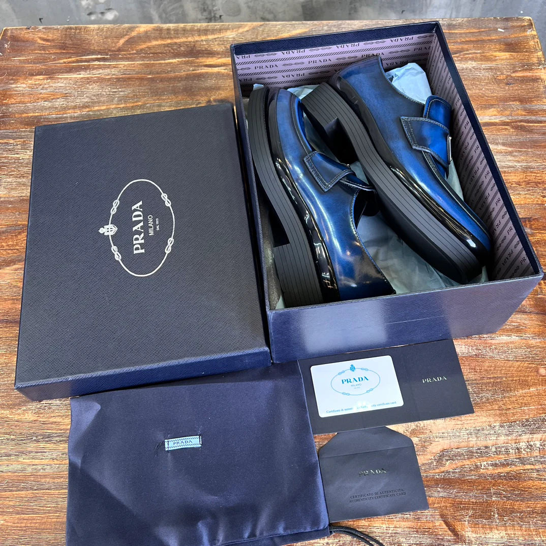 PRADA LOAFER