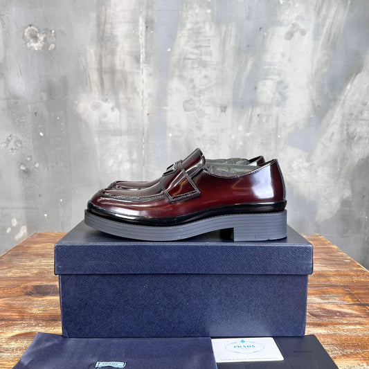 PRADA LOAFER