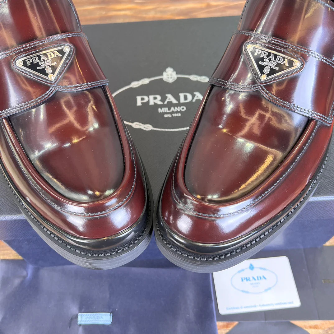 PRADA LOAFER