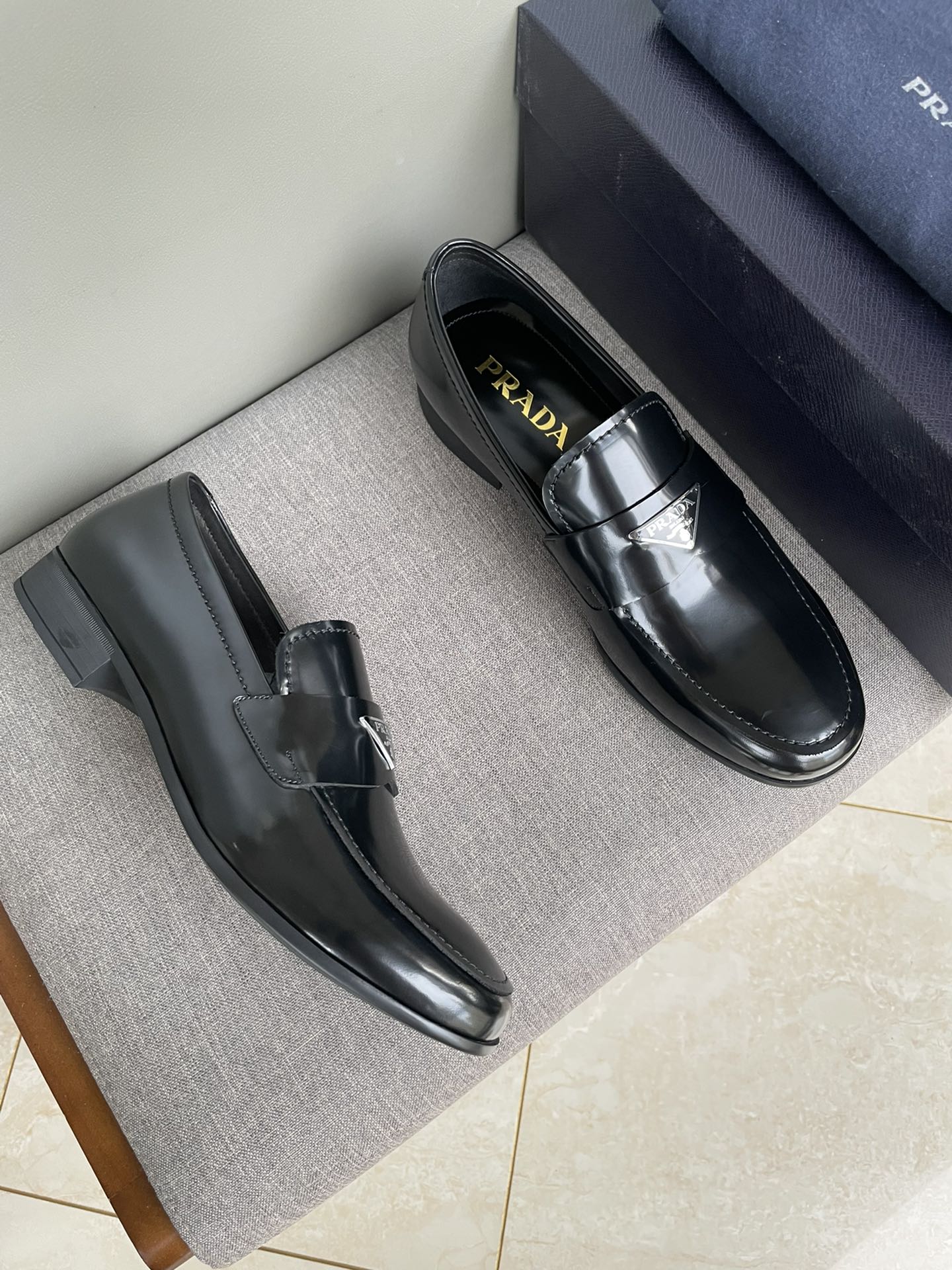 PRADA LOAFER