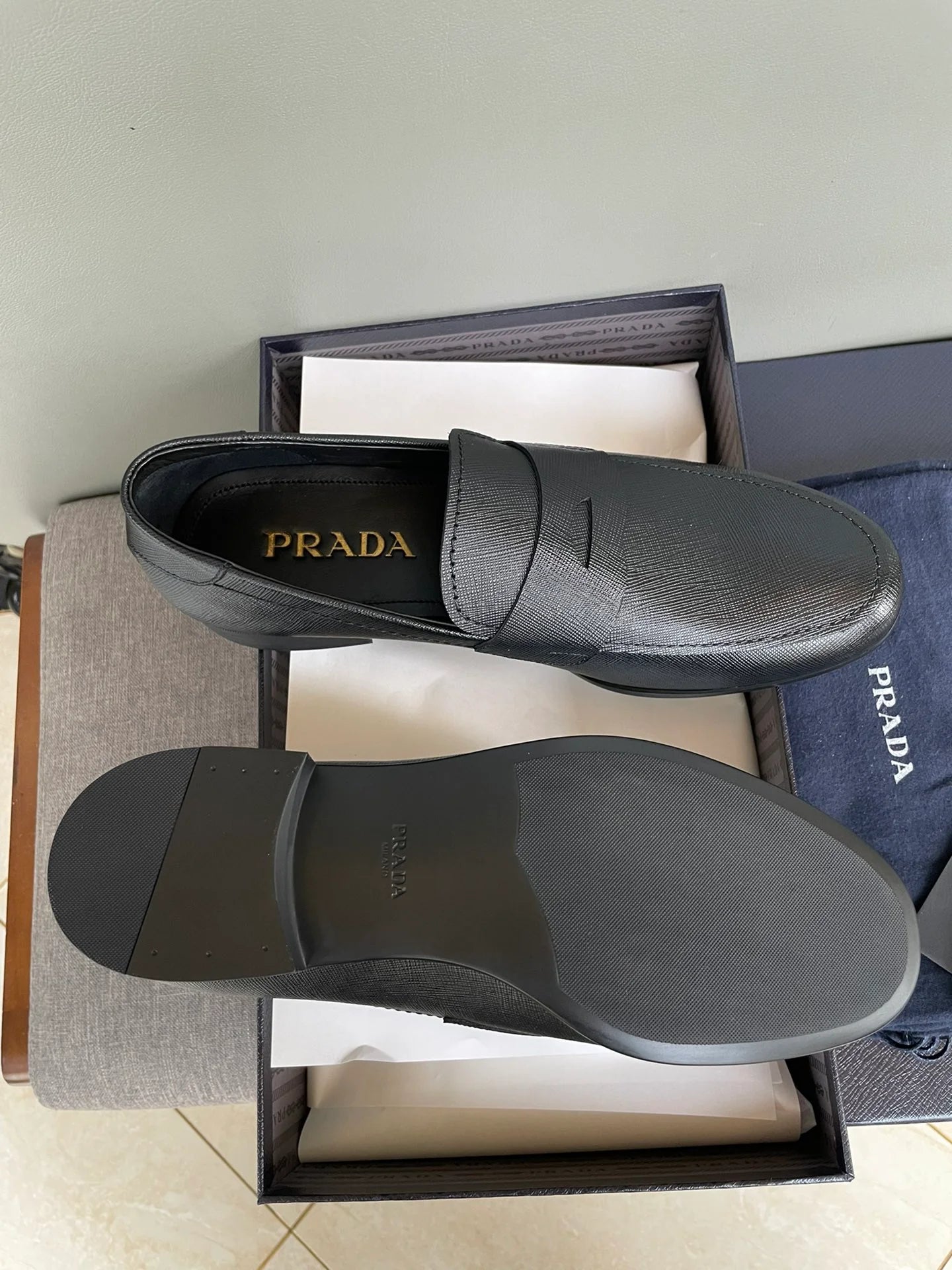 PRADA LOAFER