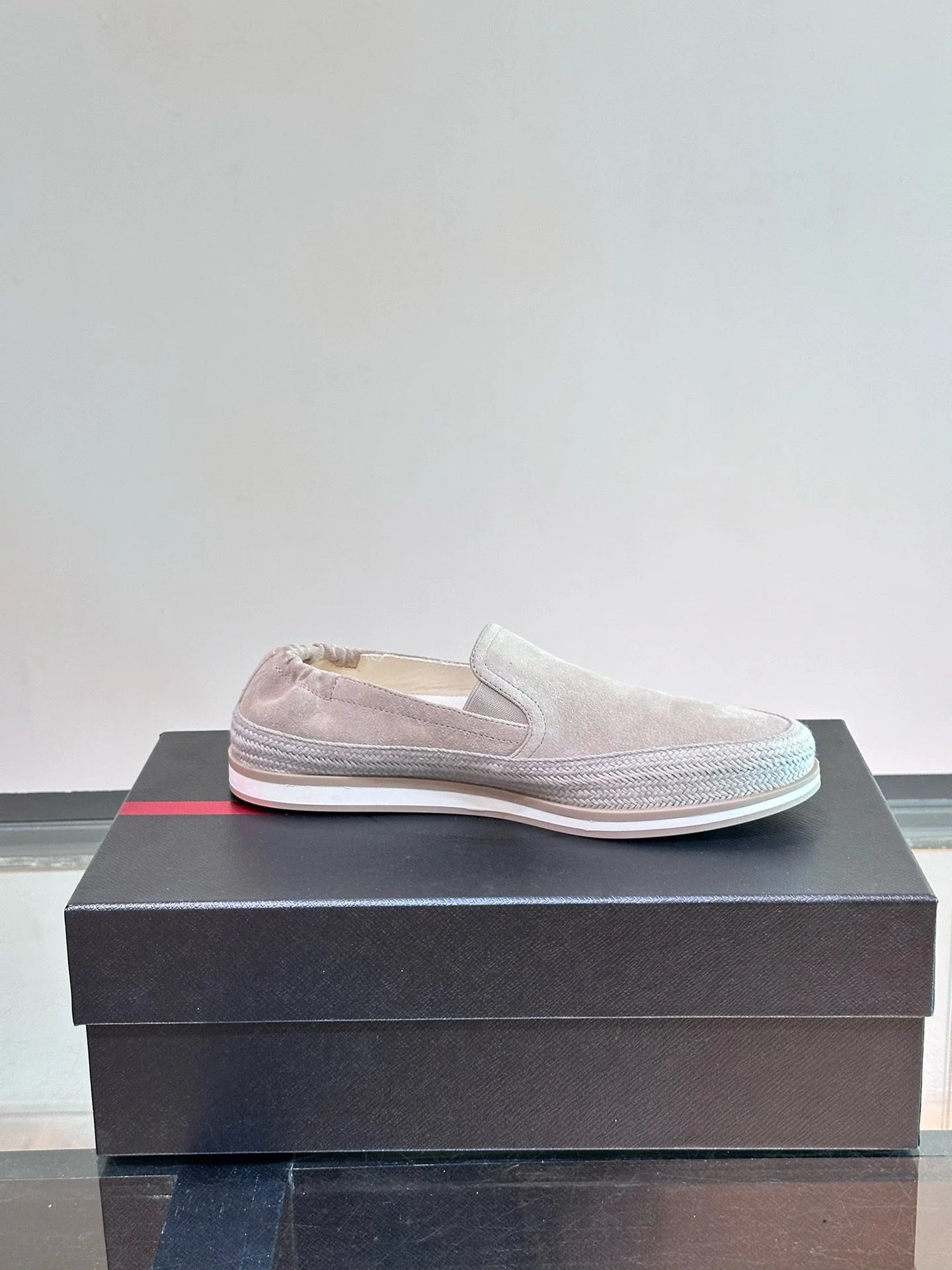PRADA SNEAKER
