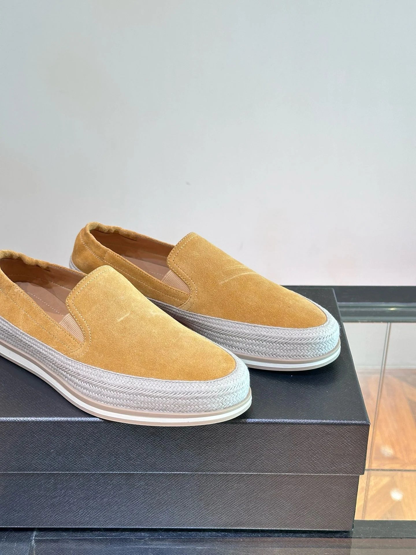 PRADA SNEAKER