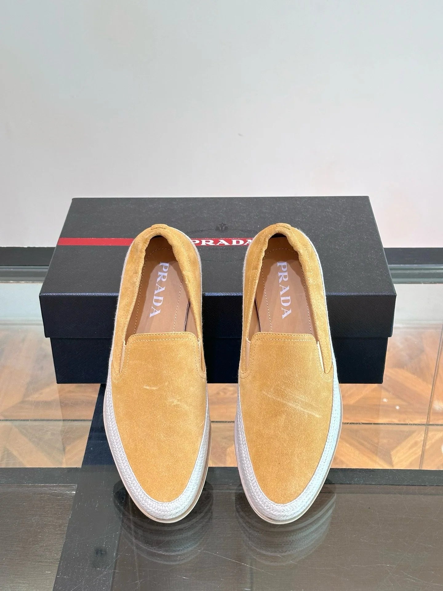 PRADA SNEAKER