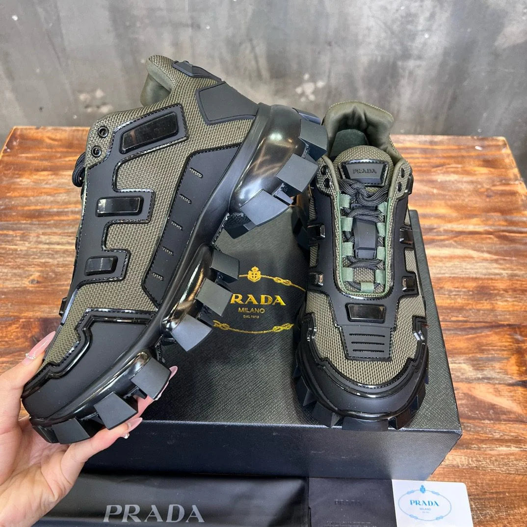 PRADA SNEAKER