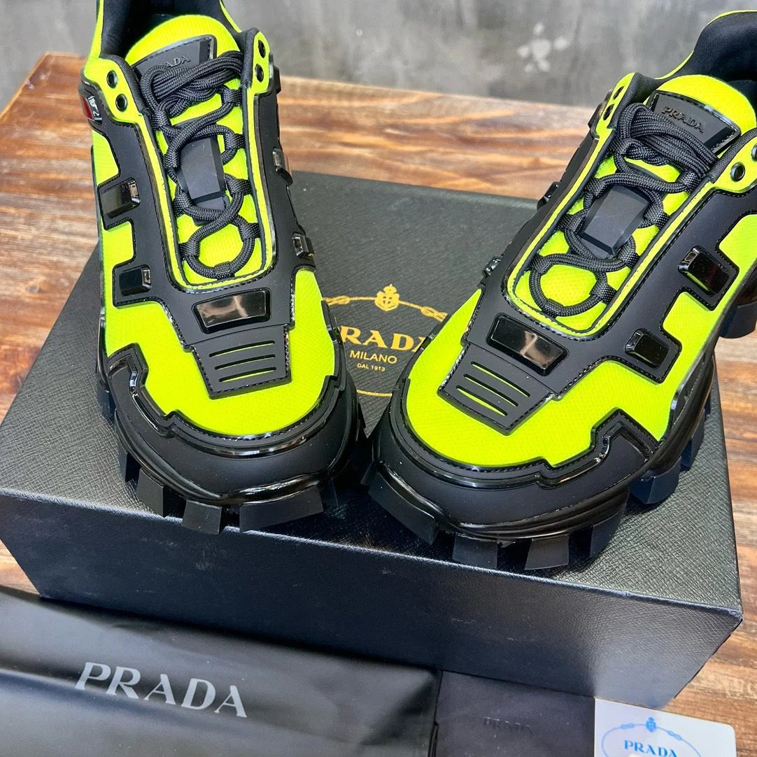 PRADA SNEAKER