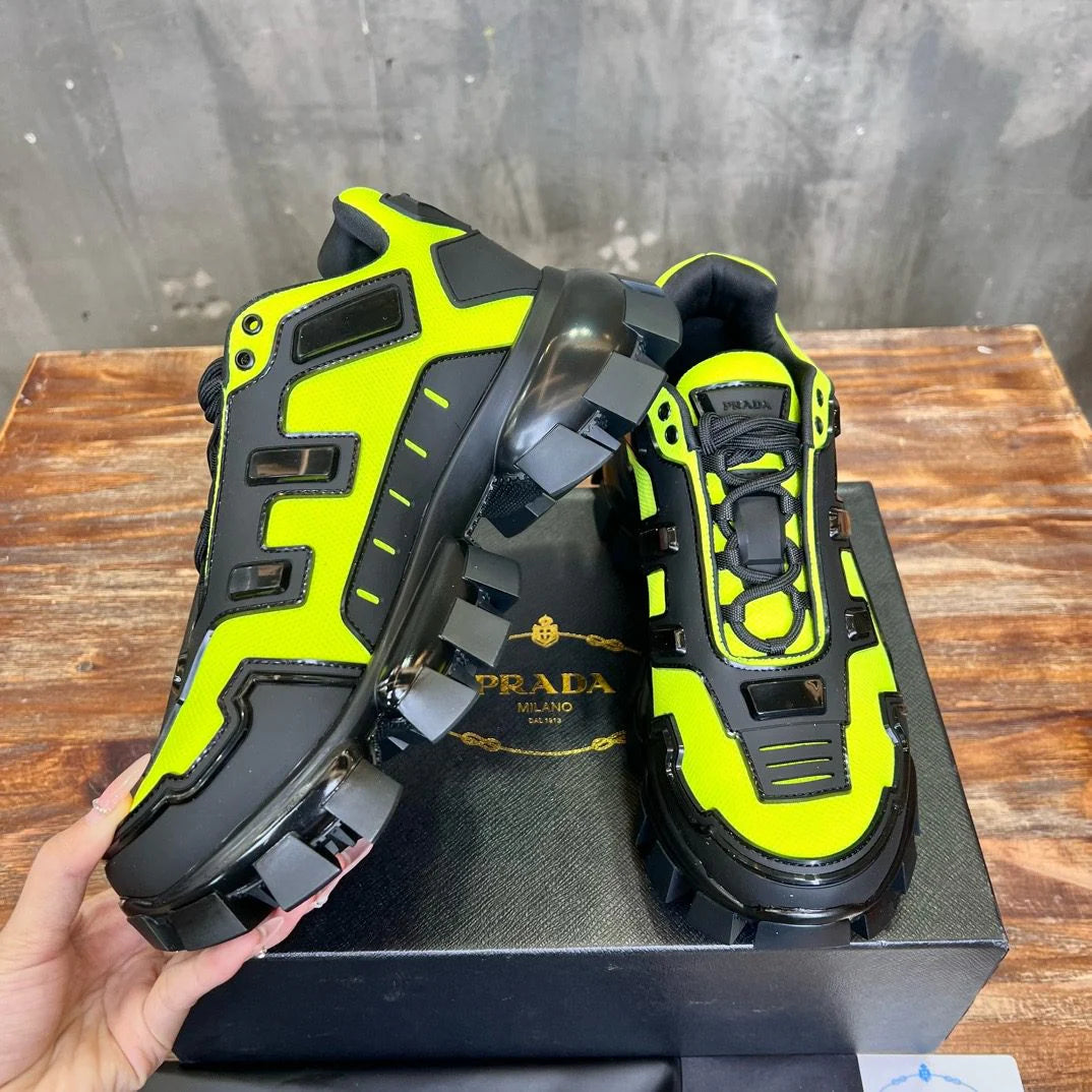 PRADA SNEAKER