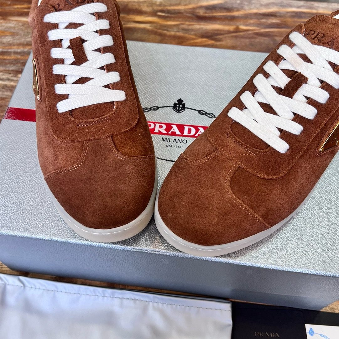 PRADA SNEAKER