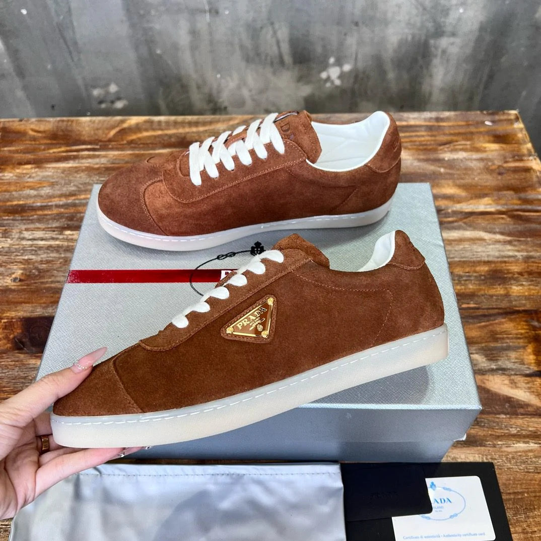 PRADA SNEAKER