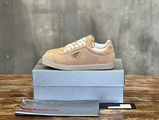 PRADA SNEAKER