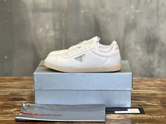 PRADA SNEAKER
