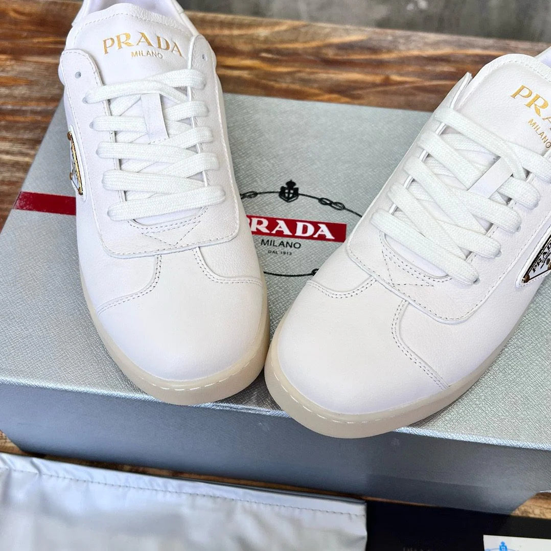 PRADA SNEAKER