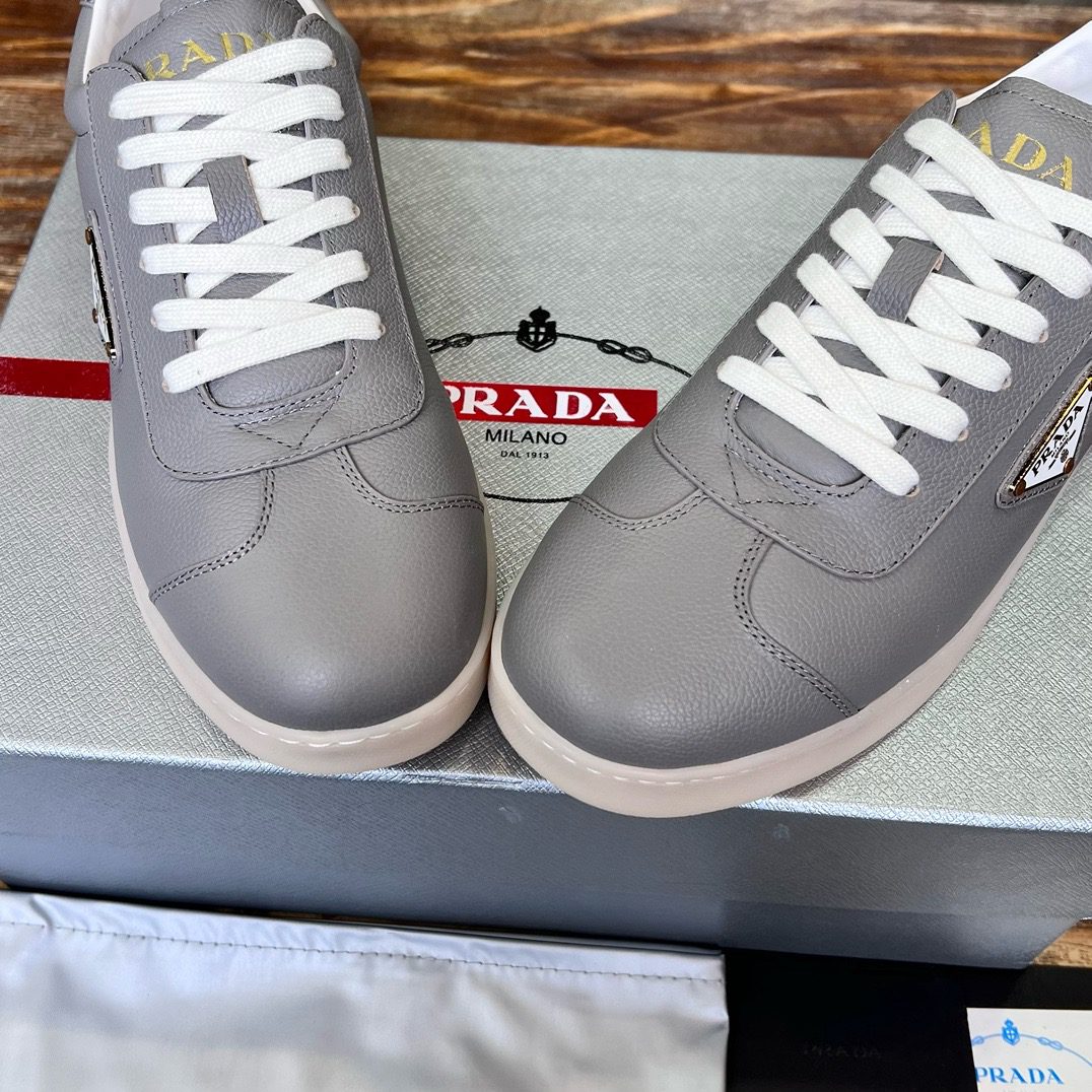 PRADA SNEAKER