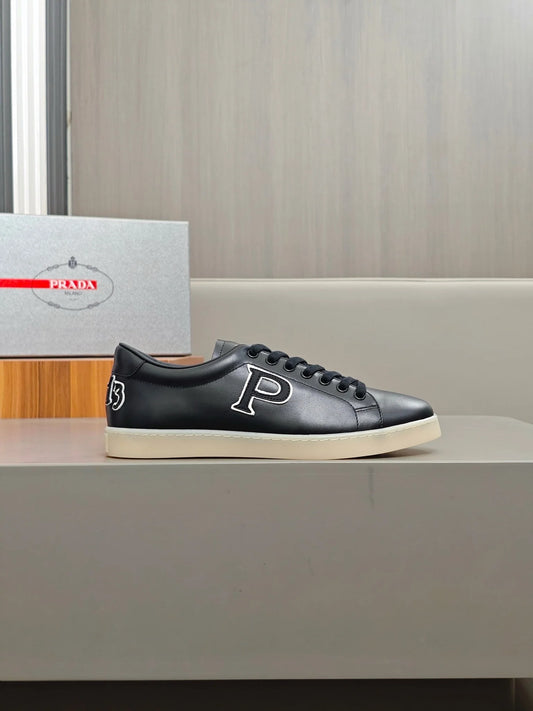 PRADA SNEAKER