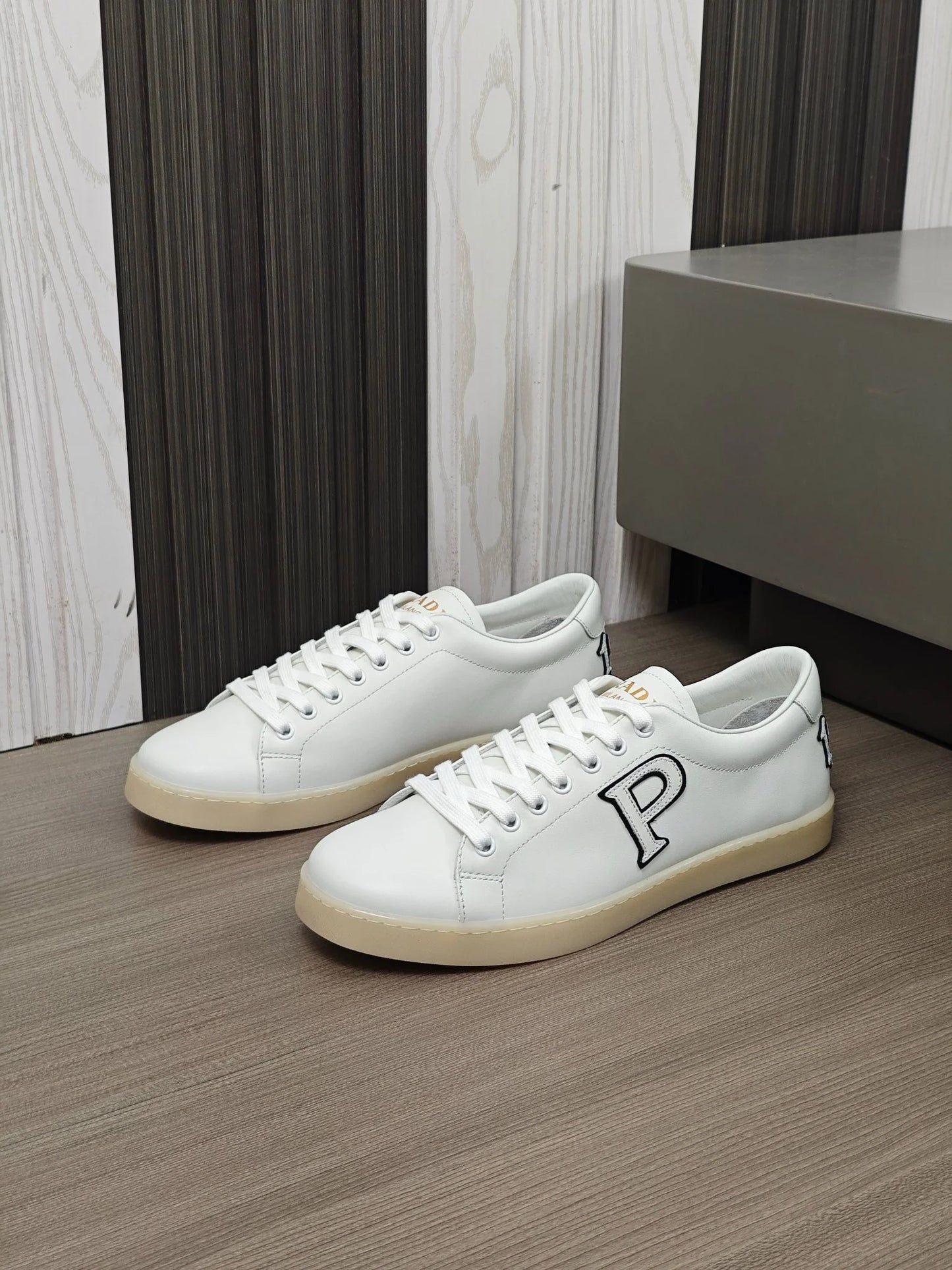 PRADA SNEAKER