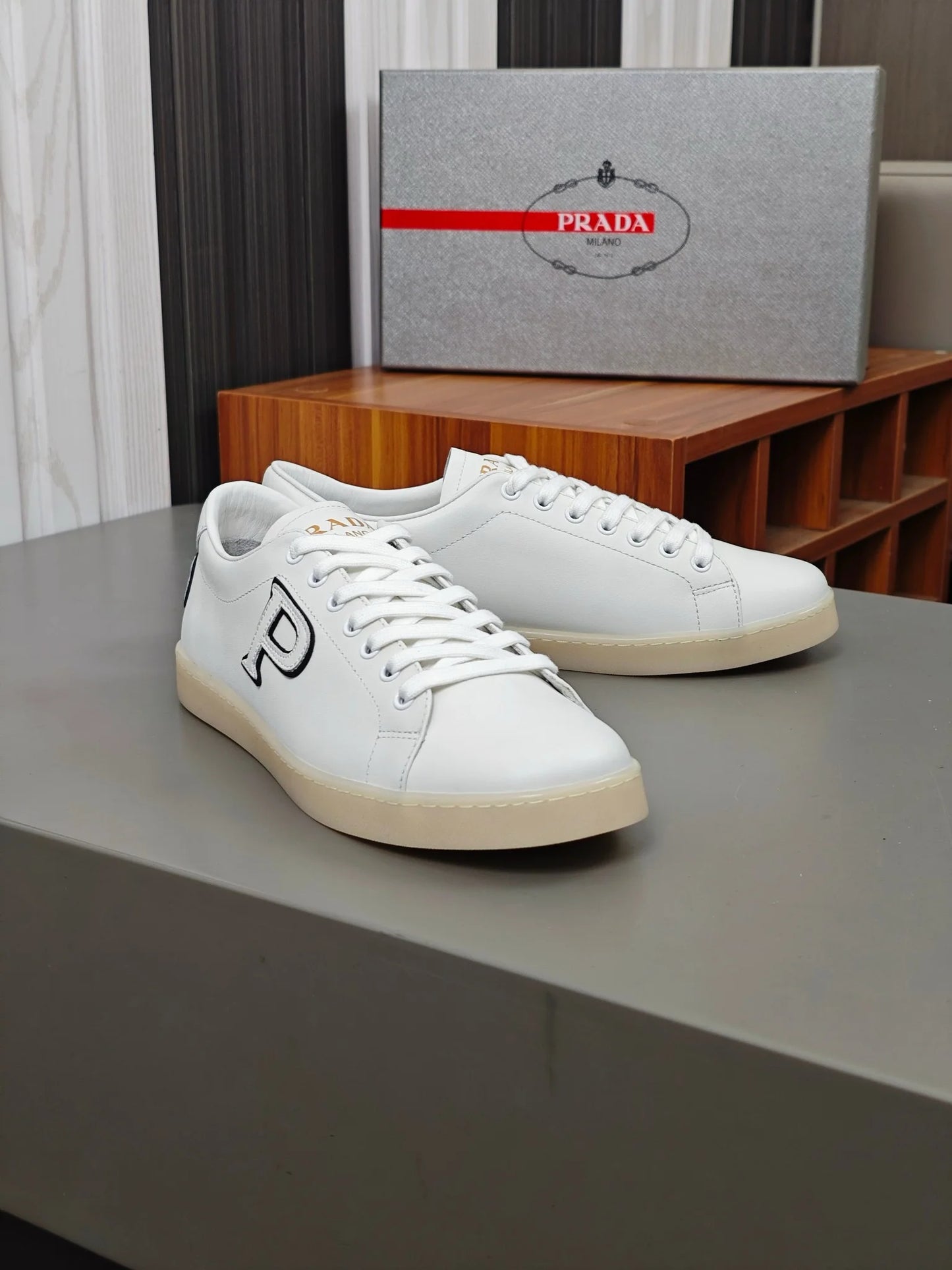 PRADA SNEAKER