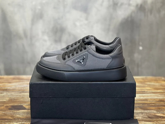PRADA SNEAKER