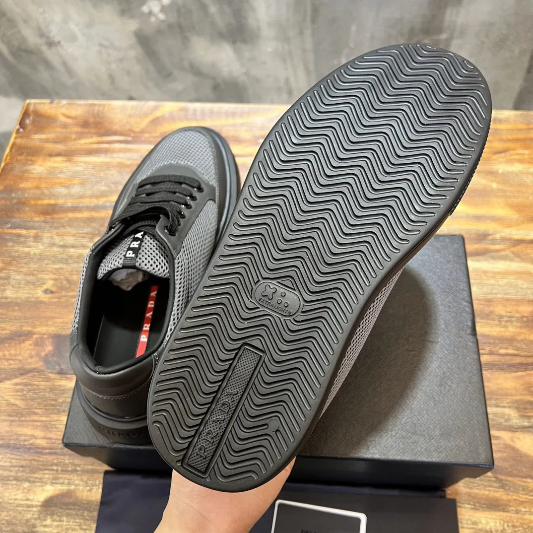PRADA SNEAKER