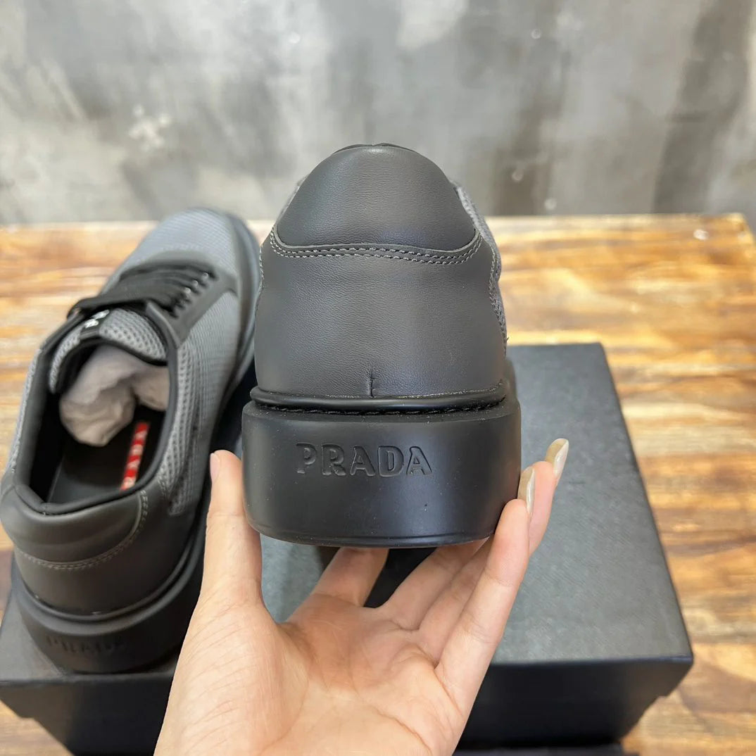 PRADA SNEAKER