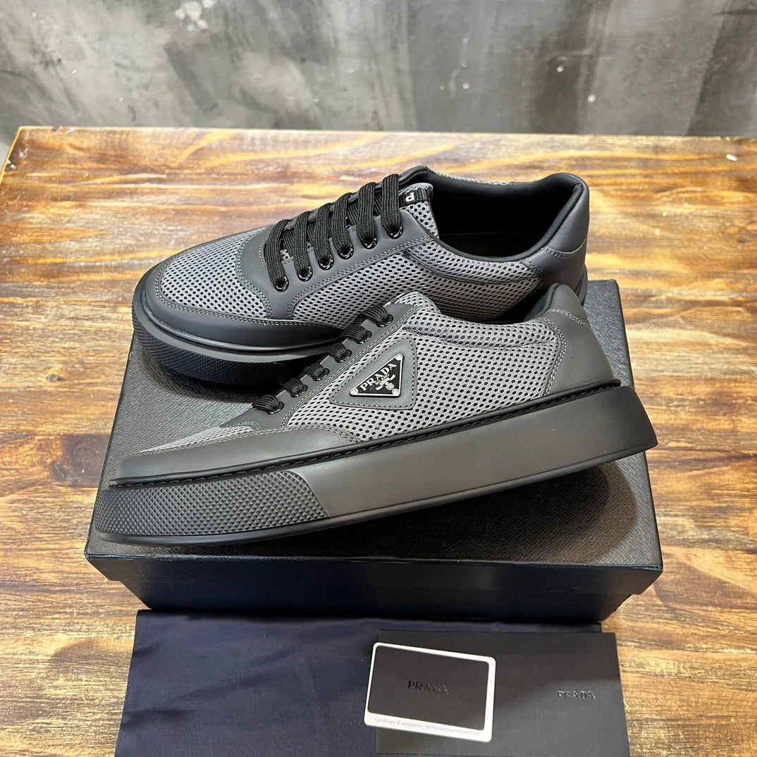 PRADA SNEAKER