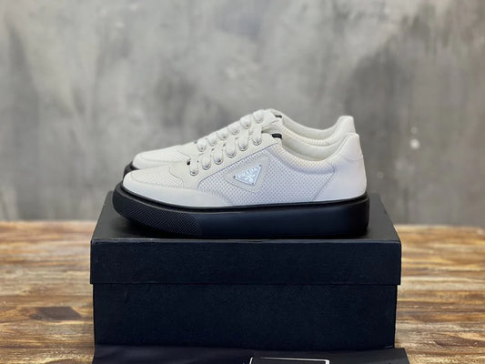 PRADA SNEAKER