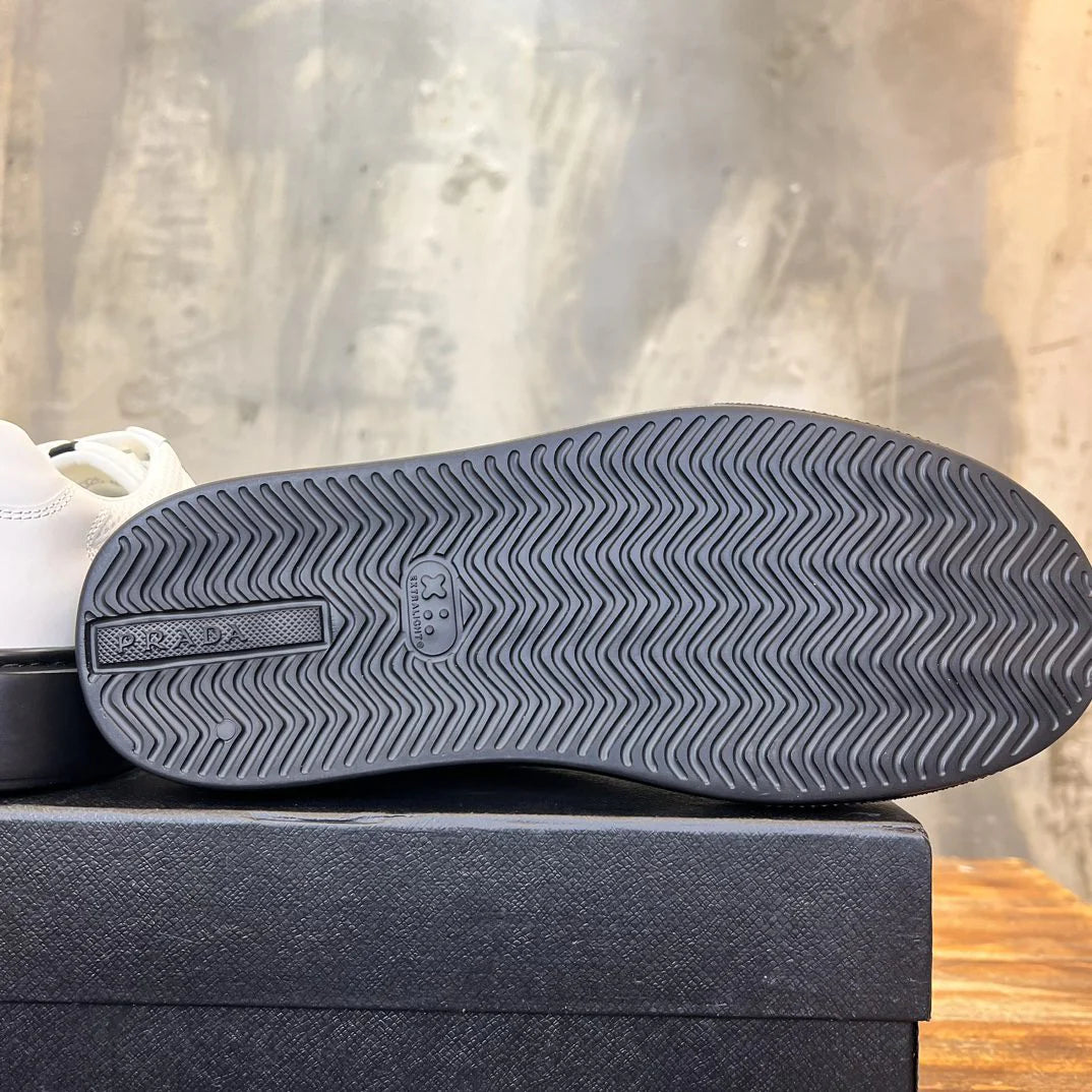 PRADA SNEAKER