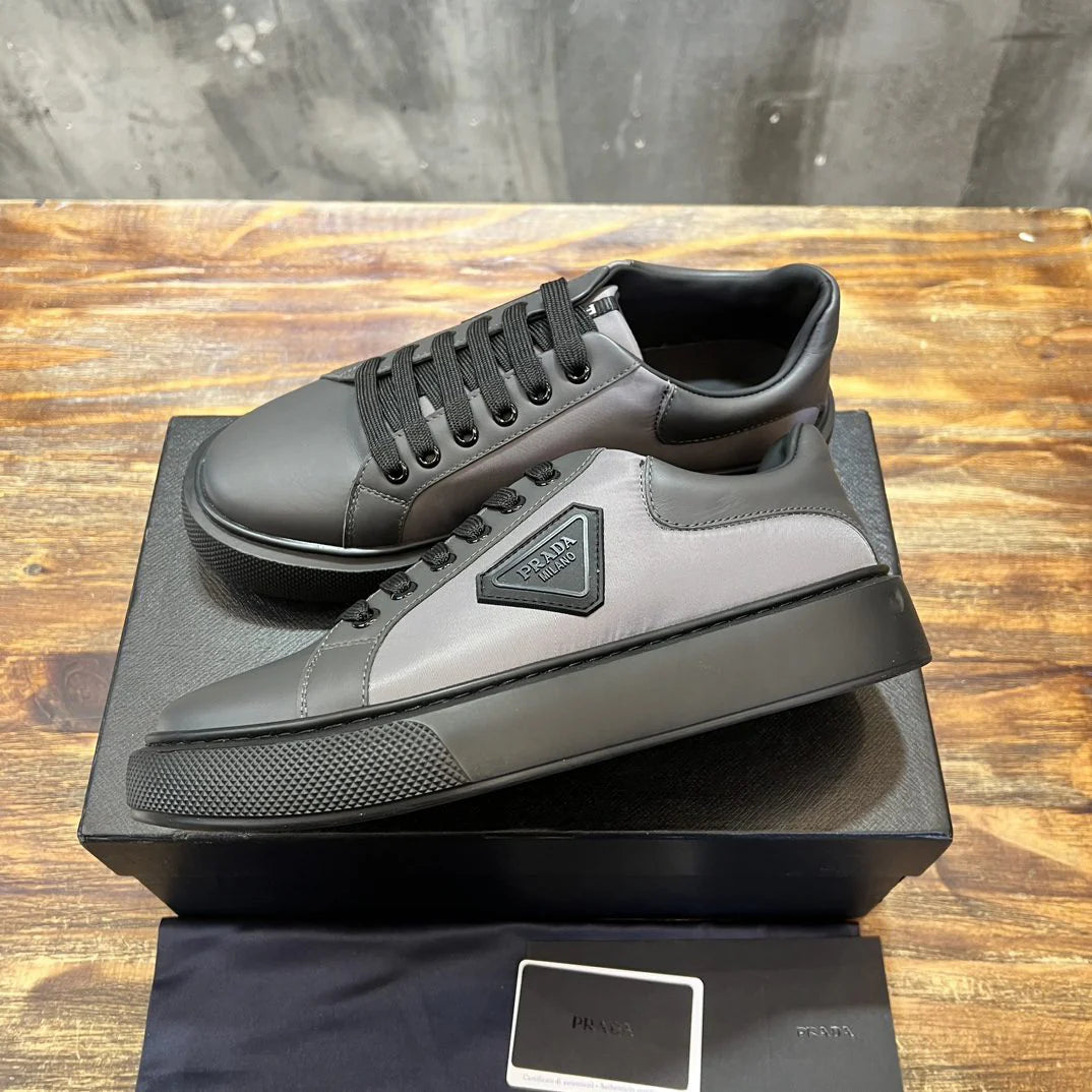 PRADA SNEAKER