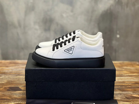 PRADA SNEAKER