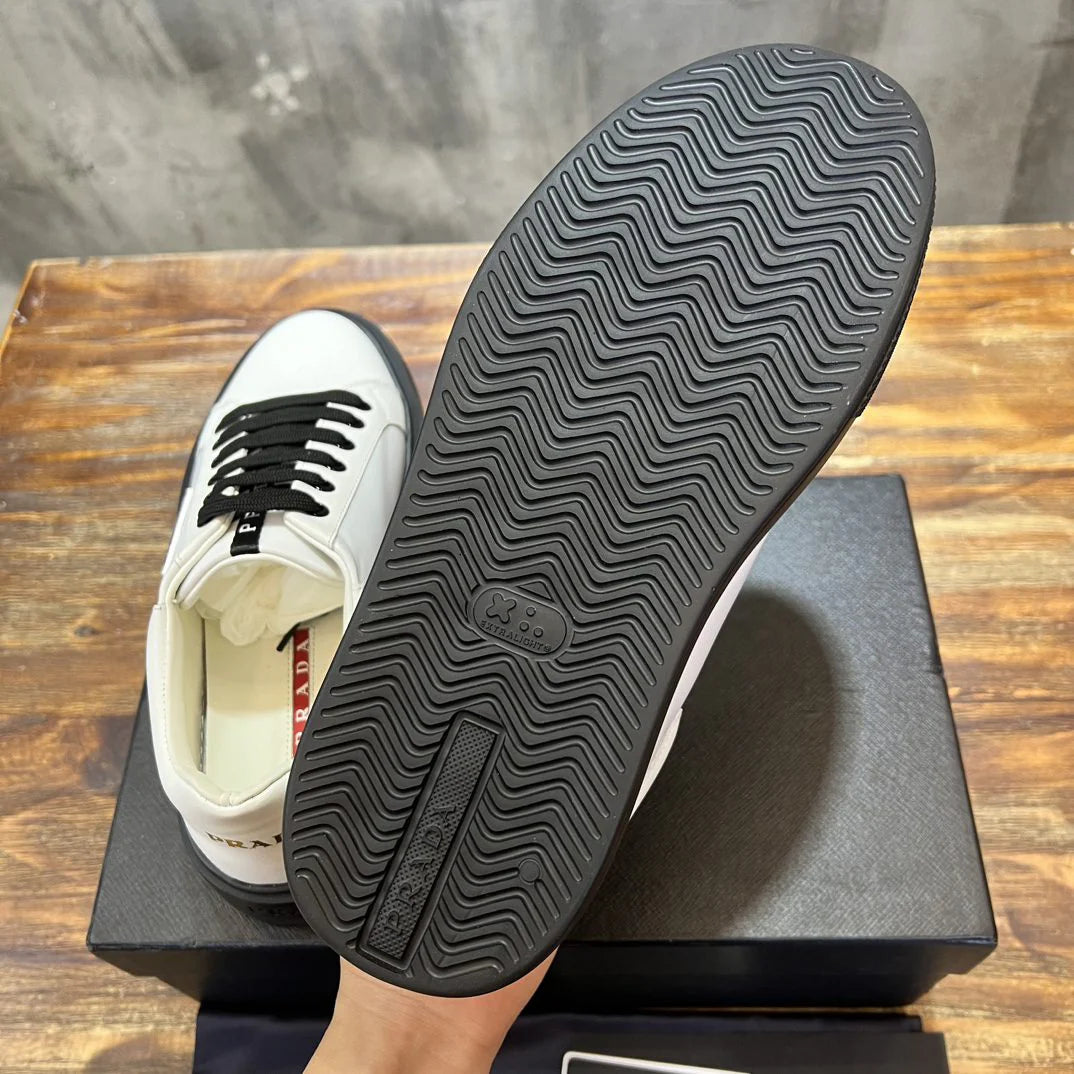 PRADA SNEAKER