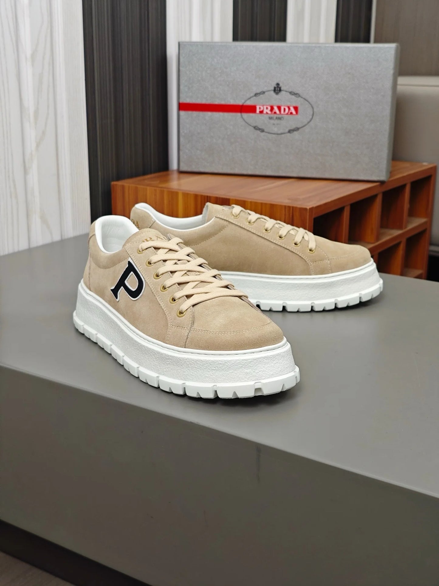 PRADA SNEAKER