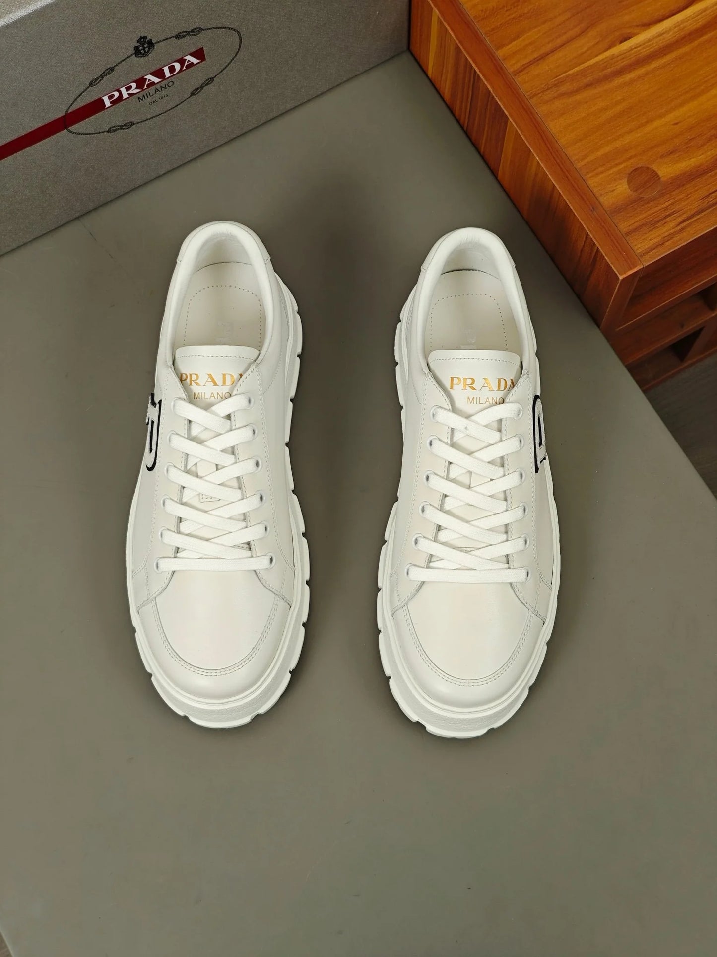 PRADA SNEAKER