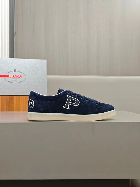PRADA SNEAKER