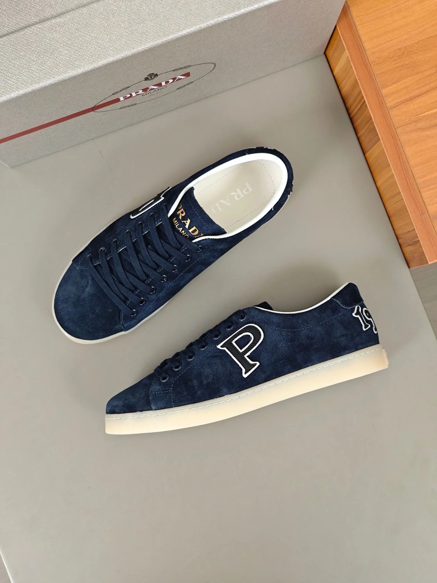 PRADA SNEAKER