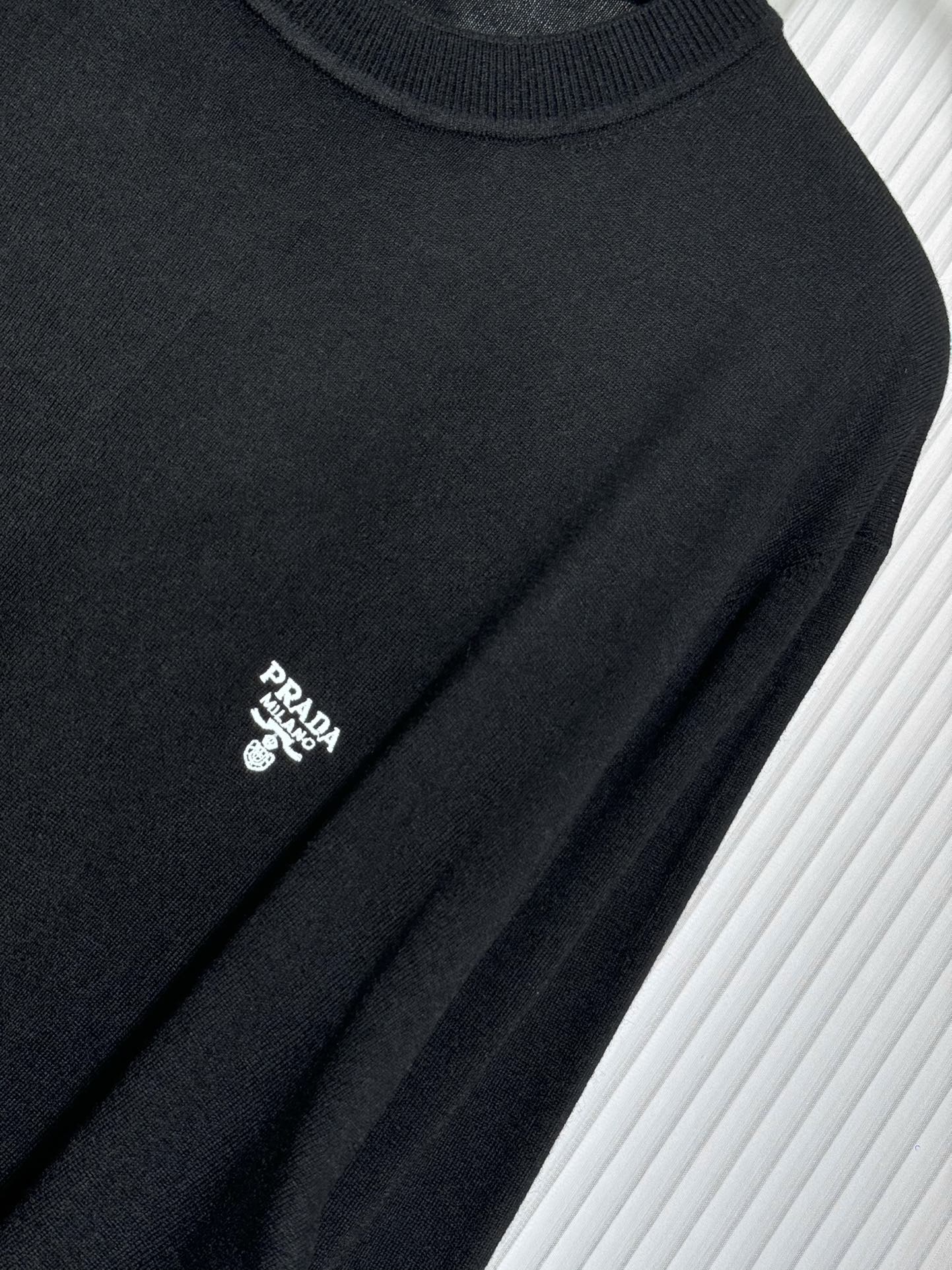 PRADA SWEATER