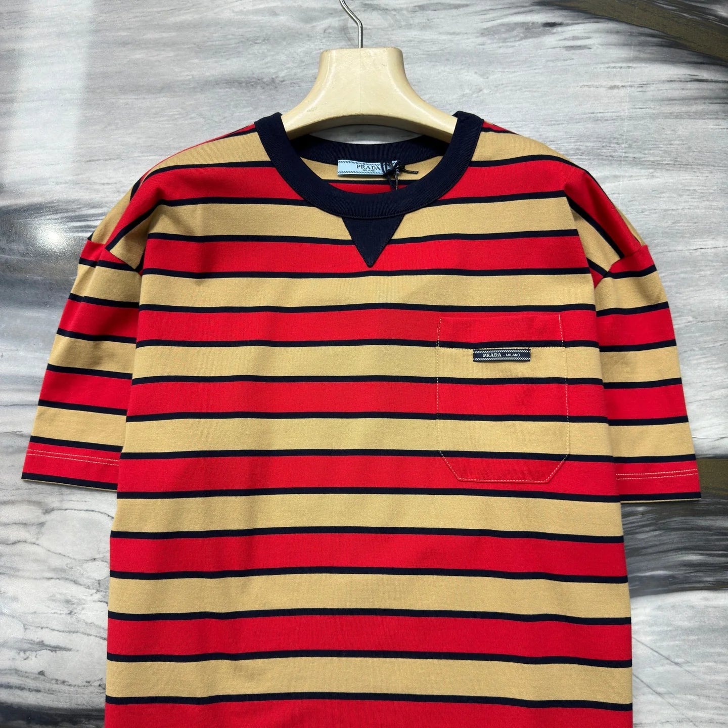 PRADA TSHIRT